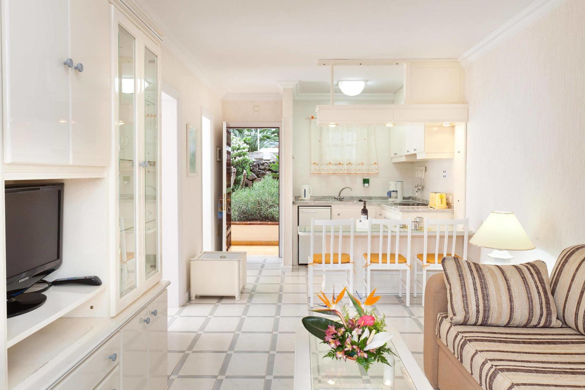 Apartamentos Ambassador Puerto de la Cruz  Buitenkant foto